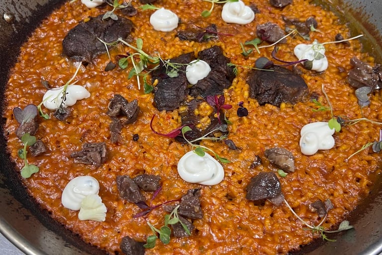 rice with pork cheks in their own juices