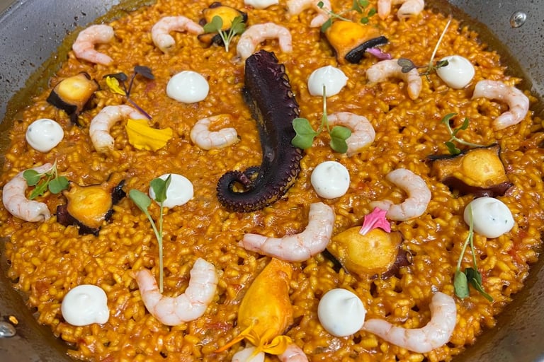 PAELLA DE GAMBAS DE MALAGA Y PULPO