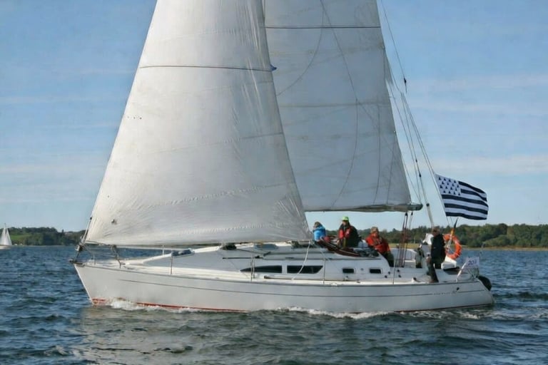 Sun Fast 37 sous voiles