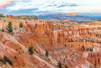 Picture of a canyon landscape