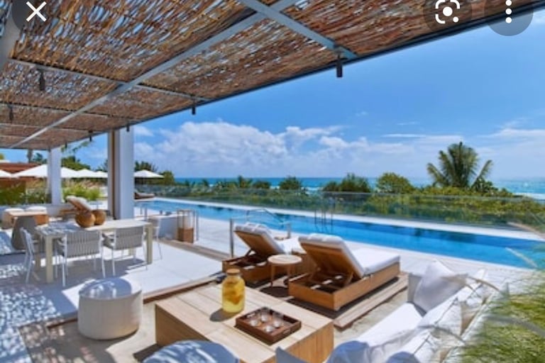 Roney Palace Miami Beach