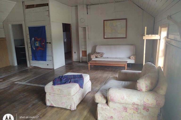 Check out those wood floors! 