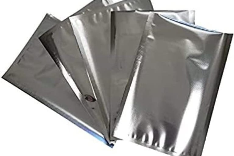 Bulk silver pouch stock supplier in Indore Madhya Pradesh – wholesale foil packaging