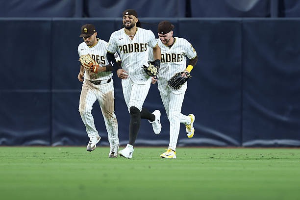 Ramón Laureano, Fernando Tatis Jr., Jackson Merrill (San Diego Padres) vs Seattle Mariners on 4/16/26 in San Diego