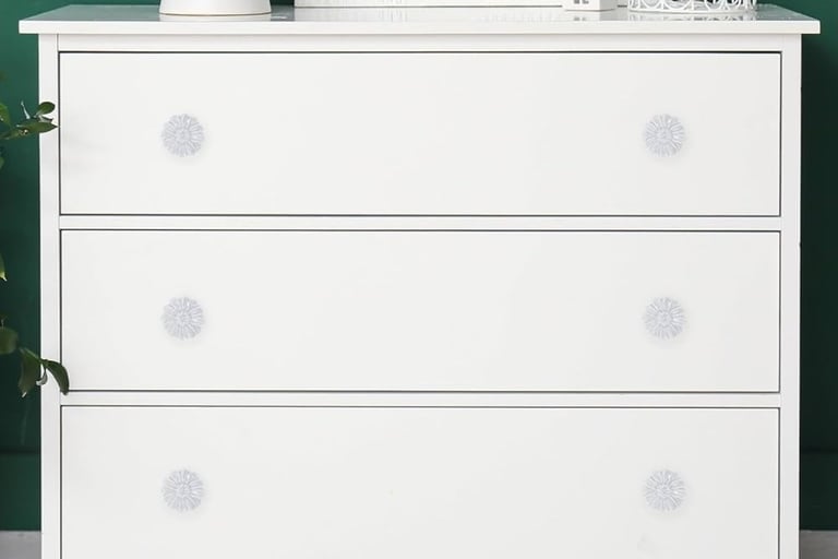 White flower knobs on a drawr amazon