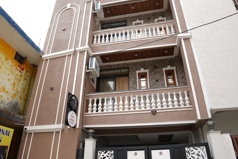 Homestay in Dehradun for Family β Comfort,