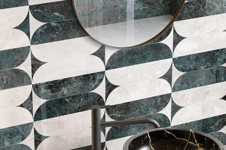 Modern bathroom with marble effect ceramic tiles