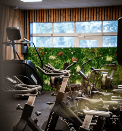 Espace Cardio Training du club E.FITNESS à Sarzeau sur le presqu'ïle de Rhuys.