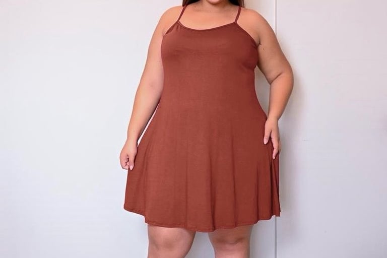 vestido plus size soltinho confortável elegante para o dia a dia