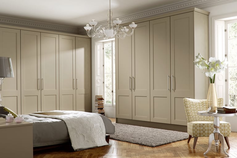 Gresham traditional shaker fitted bedroom wardrobes