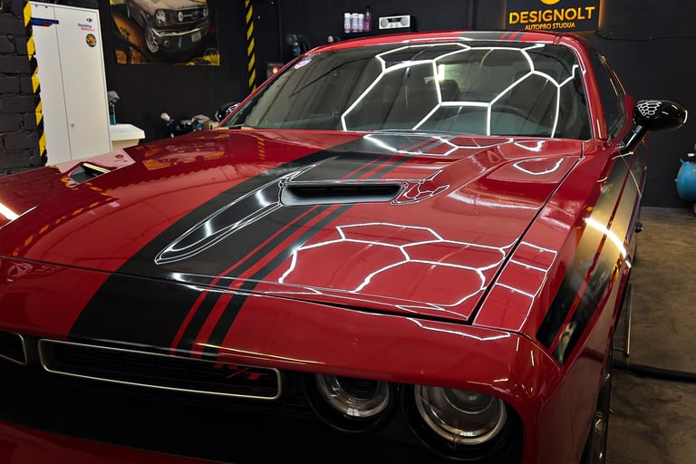 Automobiliu poliravimas Kaune. Įbrėžimų šalinimas Kaune. Apsauginės dangos.  Nano danga. Padengimas 