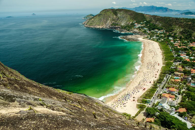 Itacoatiara praia