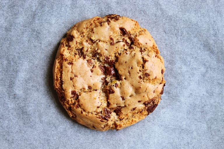 THE Vegan Chocolate Chip Cookies For One