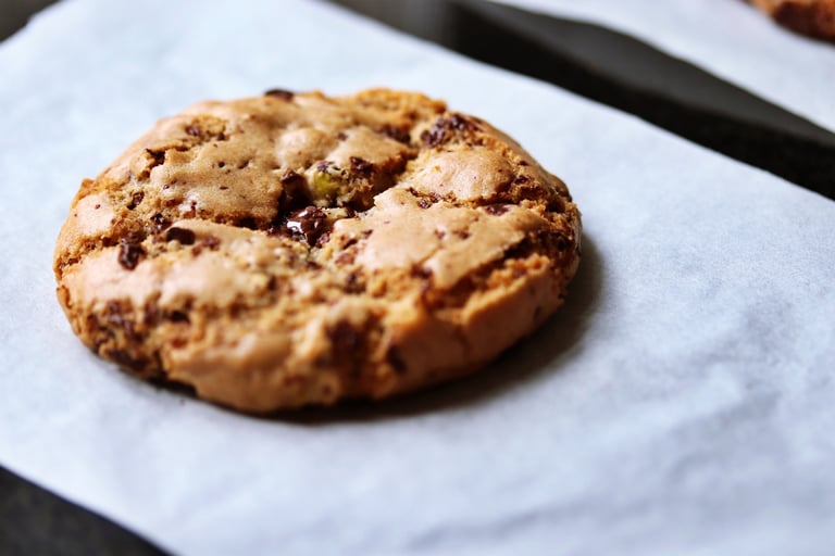 THE Vegan Chocolate Chip Cookies For One