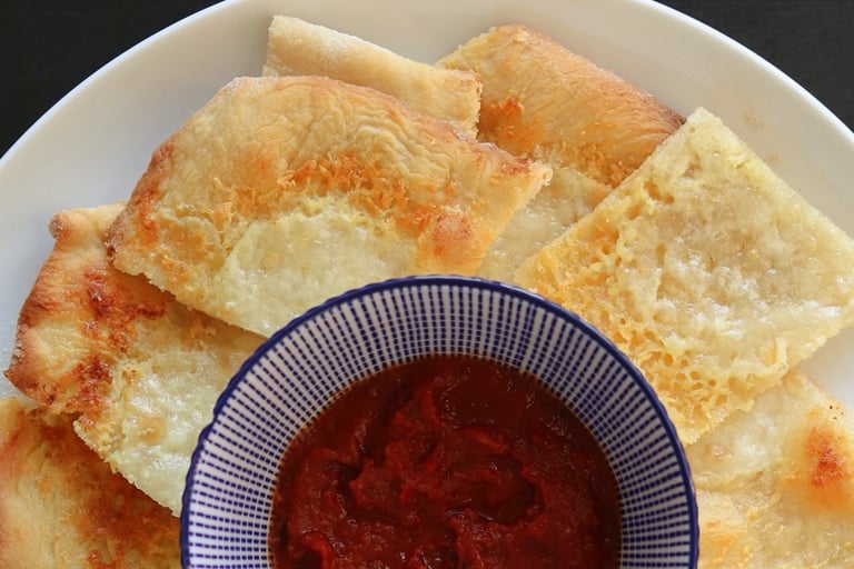 Garlic & Mozzarella Pizza Bread