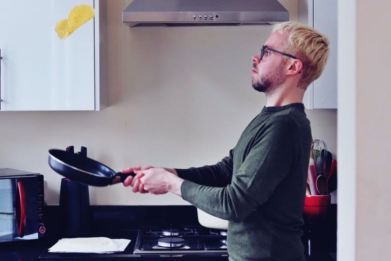 A tosser tossing English Pancakes