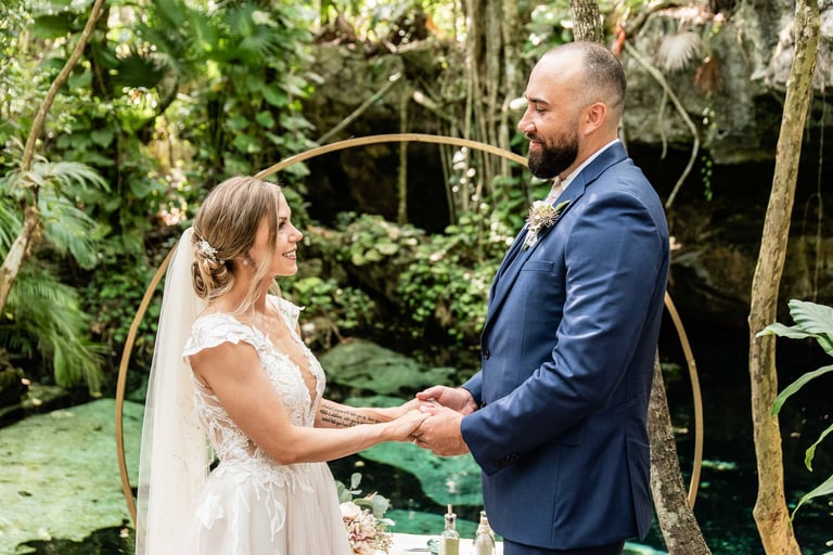 Wedding and Elopement Symbolic ceremony Riviera maya and Playa del carmen