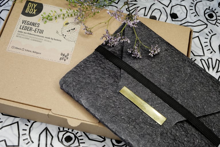 Bakterielle-zellulose-Workshop-leipzig-diy-leipzig-studio-bruu-plastikfrei-nachhaltig-black