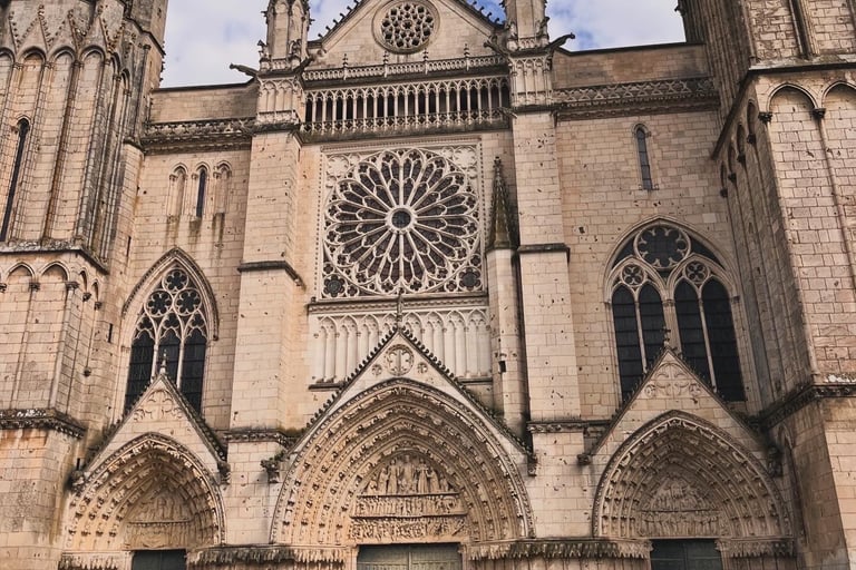 agence 1122 Cathédrale Saint-Pierre