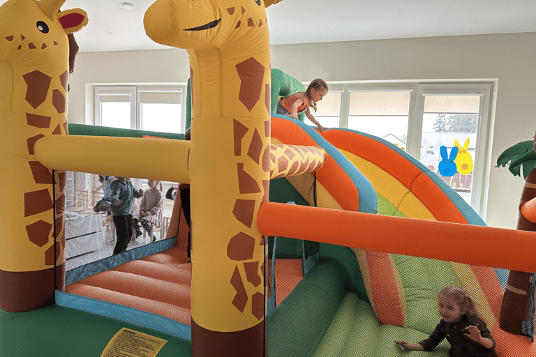 pripučiamas safari batutas 