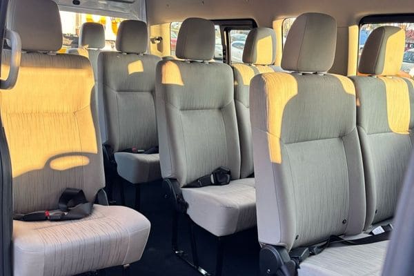 camioneta para 14 pasajeros 3 - Renta de camionetas en morelia