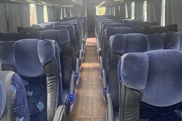 Autobus para 51 pasajeros 2 - Renta de autobuses en Morelia