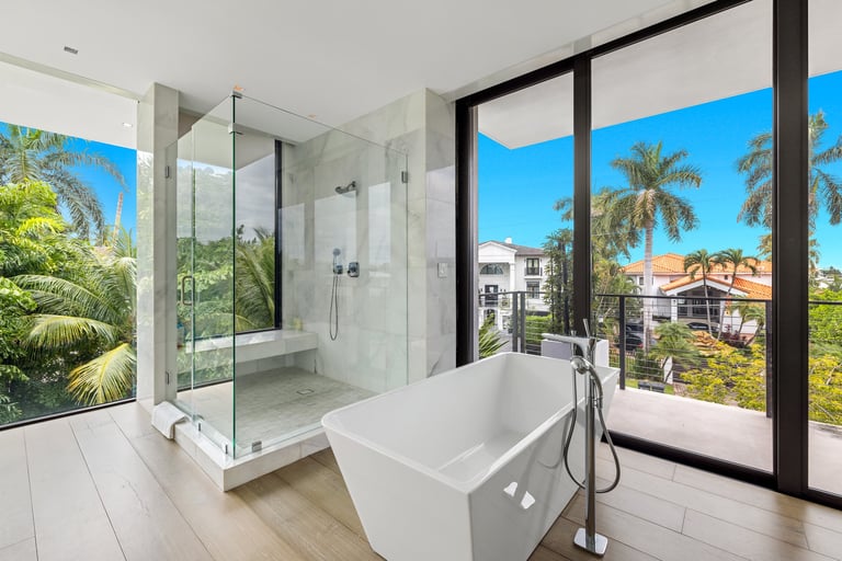Image of luxury bathroom in Miami