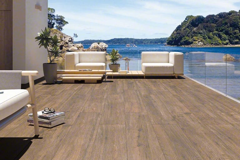 parquet terrasse extérieur et salle de bain posé par chantiers express