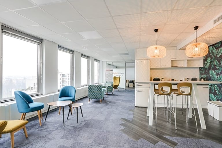 revetement de sol bureaux moquette et parquet