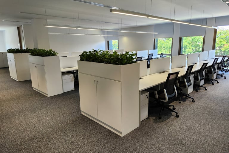 KONTRAKTOR KANTOR