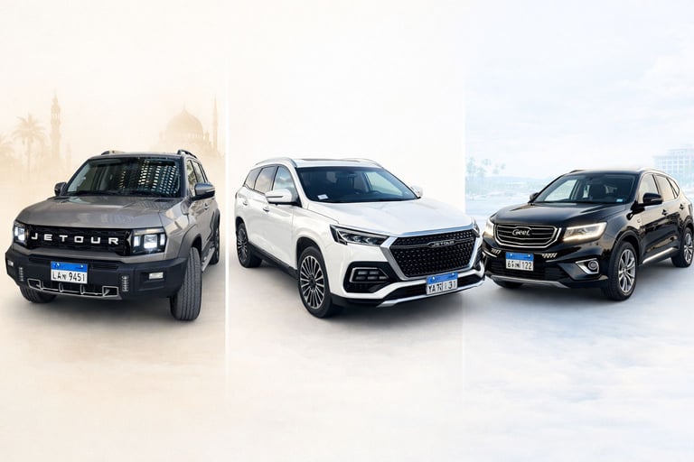 Private driver service in Cairo with SUV near the pyramids