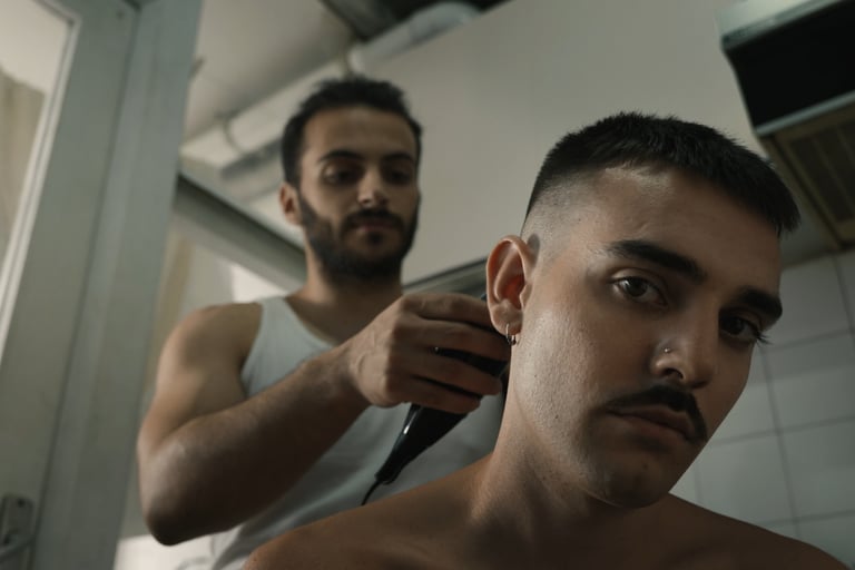 Moise y Clio - En el saco (Videoclip)