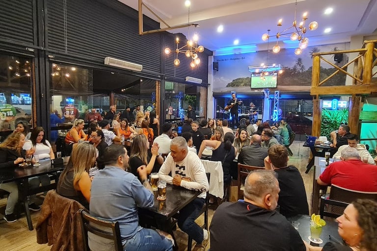alt="show ao vivo para eventos corporativos em São Paulo"