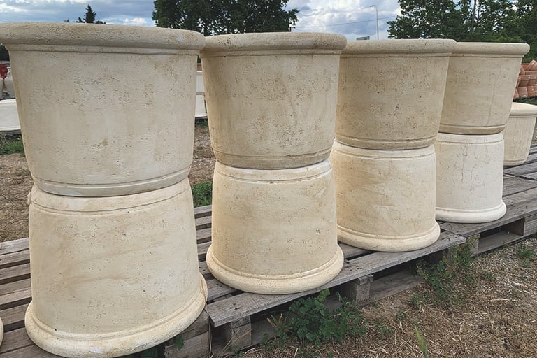 pot en pierre reconstitué