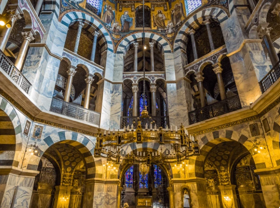 Aix-le-Chapelle, Charlemagne, Eglise