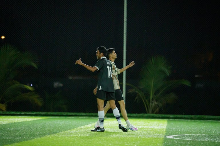 casco staff vs protech