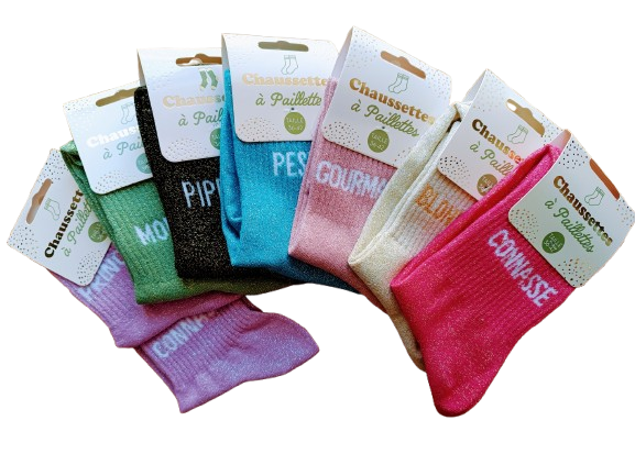 Chaussettes à paillettes multicolores avec messages fun, alignées en éventail.