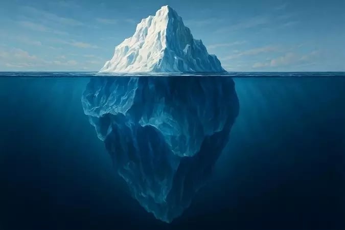 Iceberg representando a disciplina invisível e os sacrifícios ocultos por trás do sucesso.