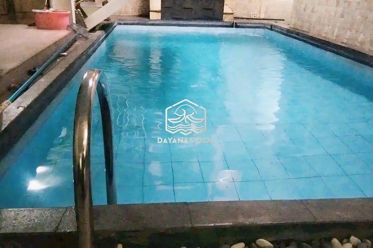 Pembuatan kolam renang di daerah Demak oleh tim dayanapool