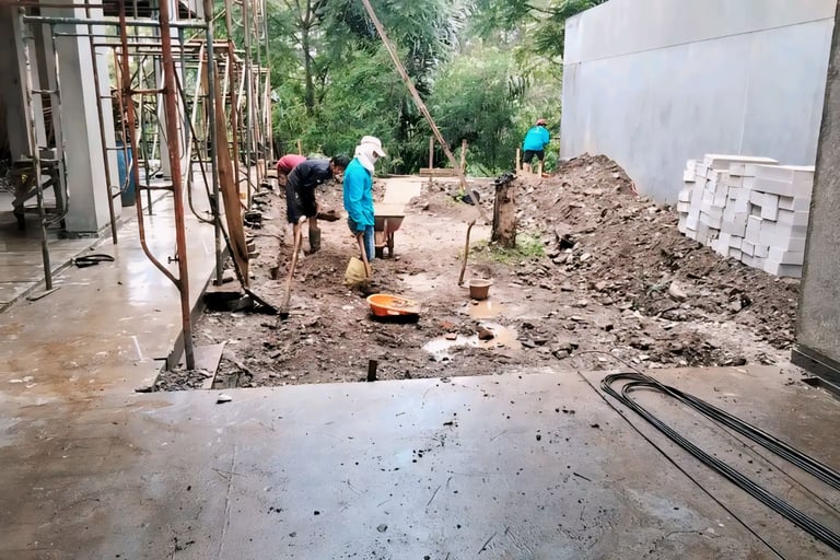 Pembuatan kolam renang di daerah Klaten oleh tim dayanapool