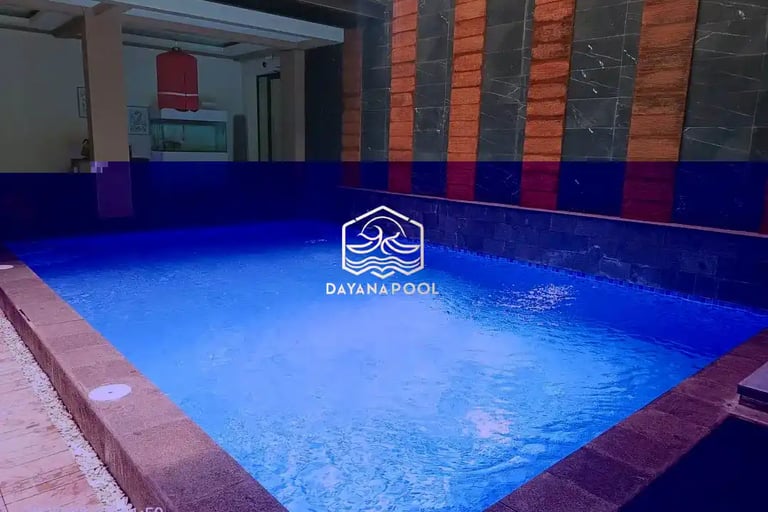 Tampilan rumah mewah dengan kolam renang yang estetis, menunjukkan peningkatan nilai properti.