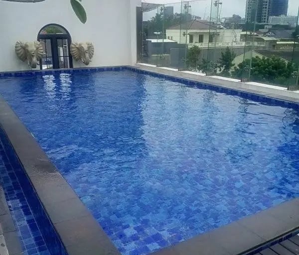 Kolam renang Minimalis dan indah buatan dayanapool