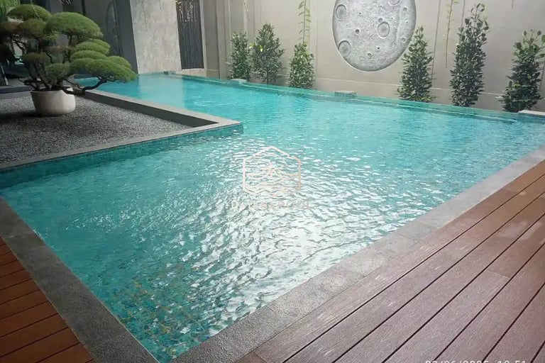 Kolam renang bautan dayanapool di Purwakarta dengan desain menawan