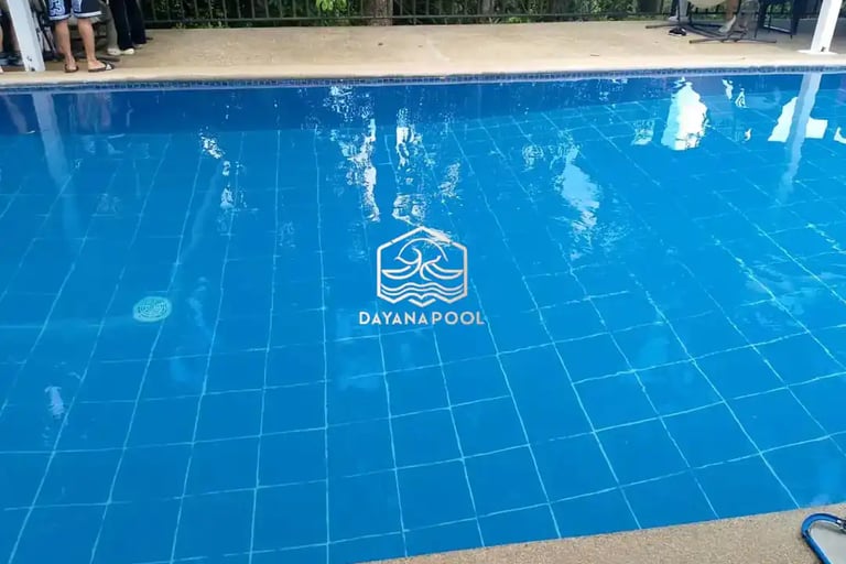 Kolam renang elegan dan minimalis di sukabumi Buatan dayanapool