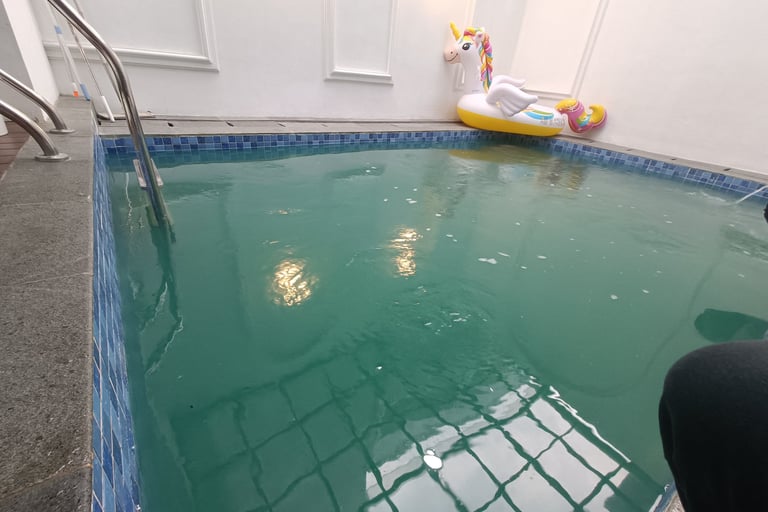 Perawatan Kolam Renang di dago oleh tim profesional dayanapool