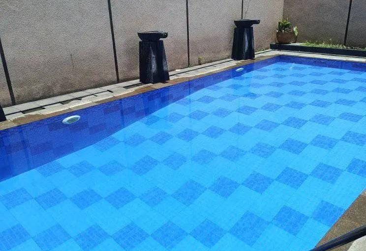 Kolam renang bautan dayanapool di Kota Bandung dengan desain menawan