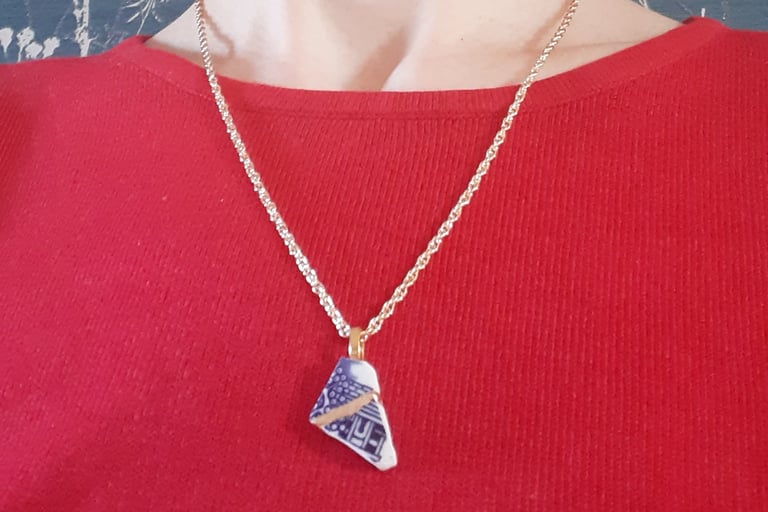 Kintsugi pendant made by Mandy Garratt