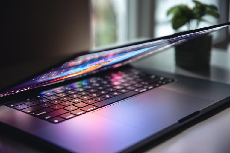 a laptop computer Teck IT