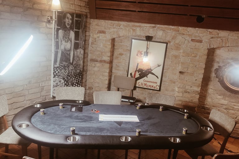 Pokerio stalo nuoma su pastytmu bare Kas Kas