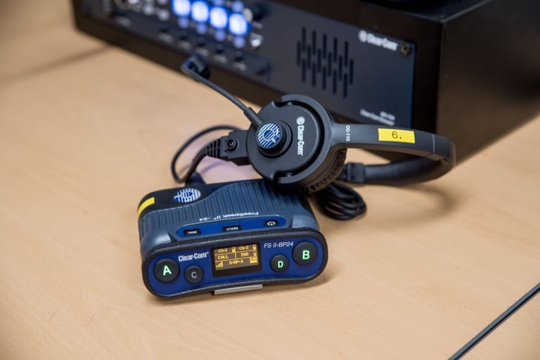 clear com freespeak II communication system